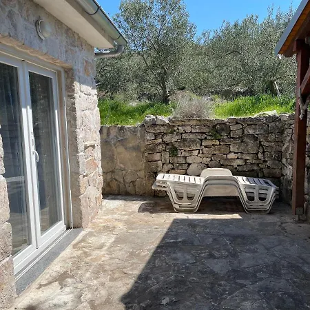Kuca Za Odmor Ivancica * Tisno