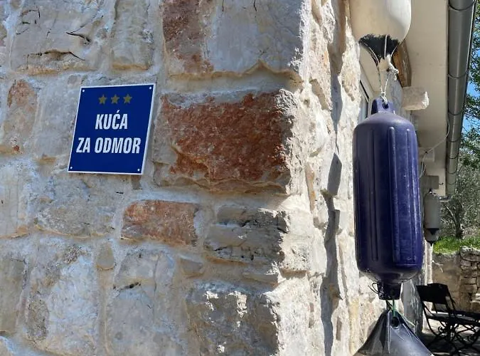 Kuca Za Odmor Ivancica * Tisno